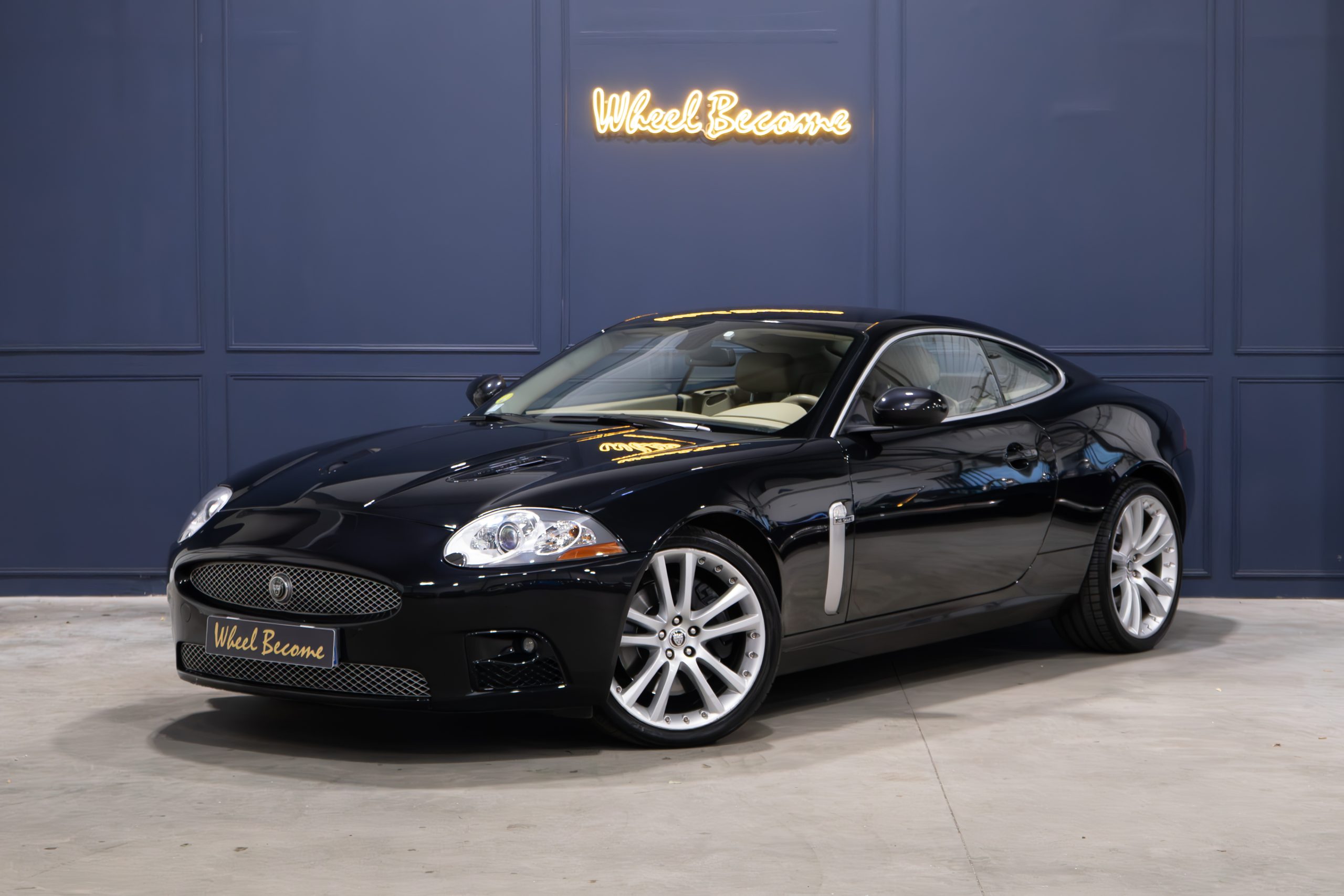 Jaguar XKR