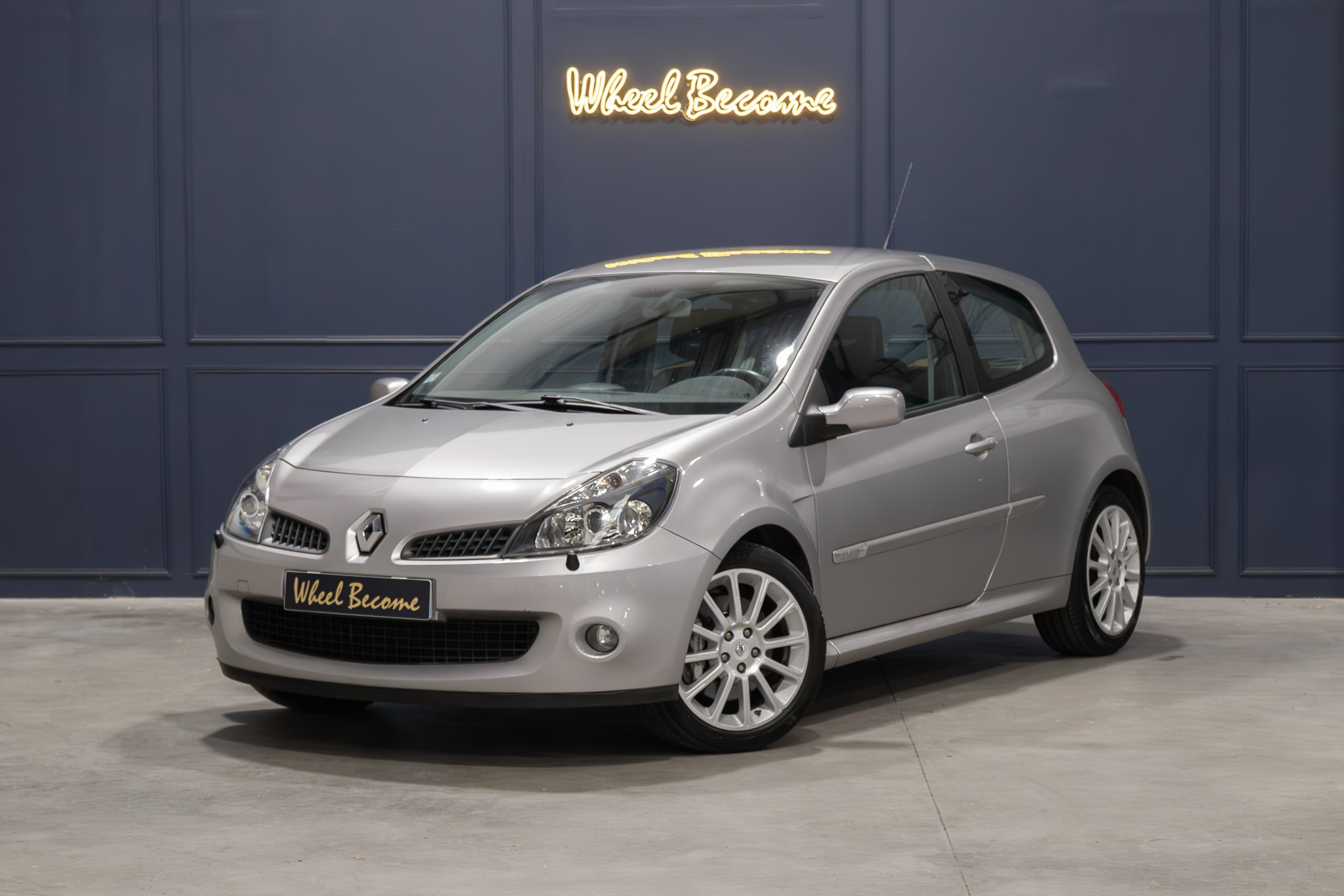 Clio 3 RS Ph 1