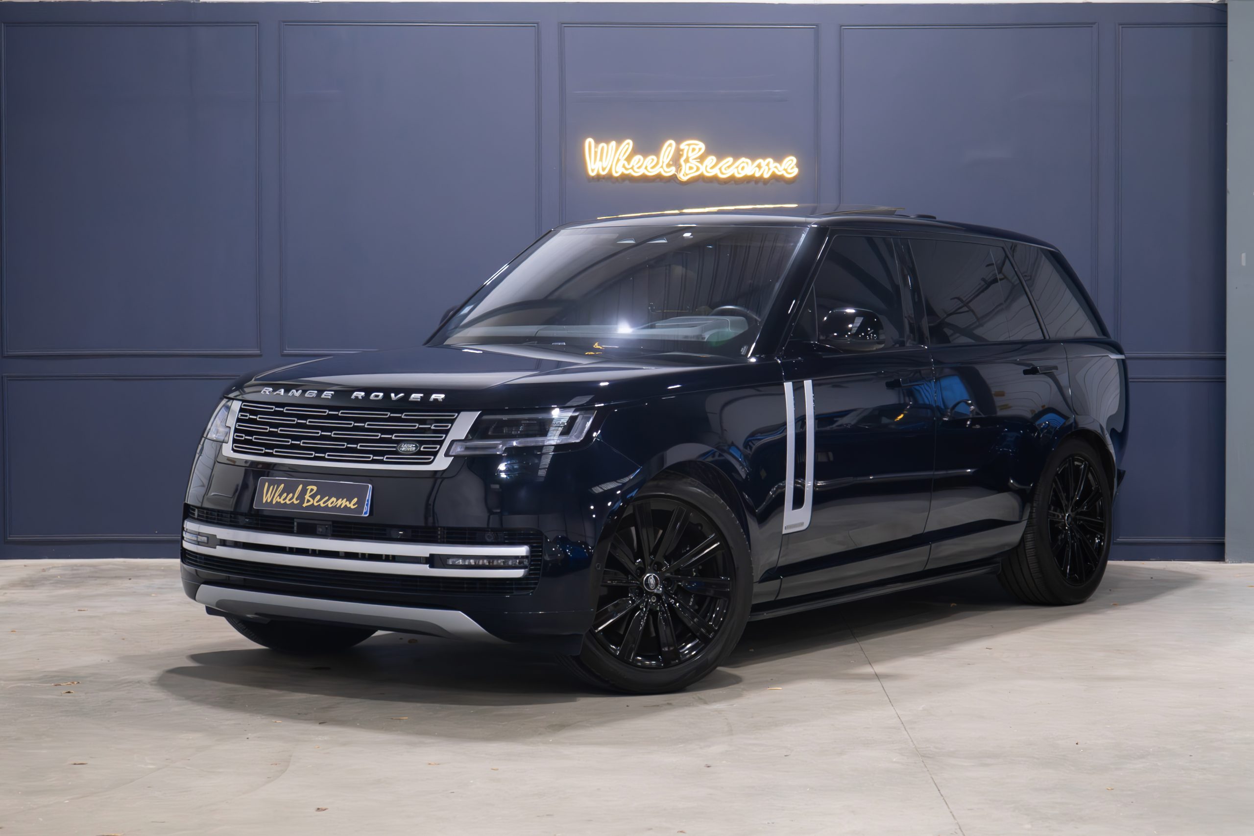 Range Rover P530 LWB Autobiography 7PL